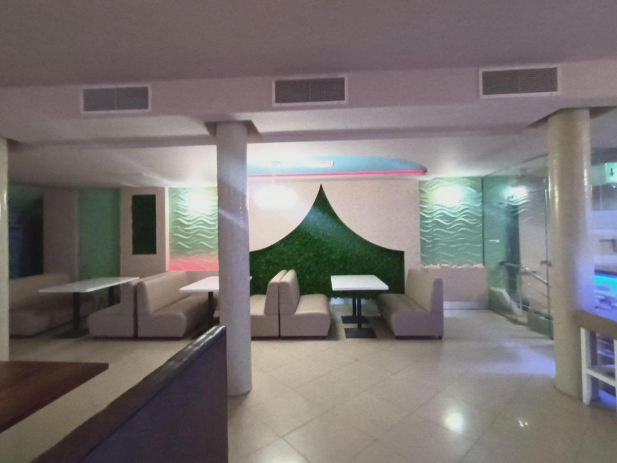 Danita Apartments & Diva Restaurant Bbq&Pool Bar Varna Exterior foto