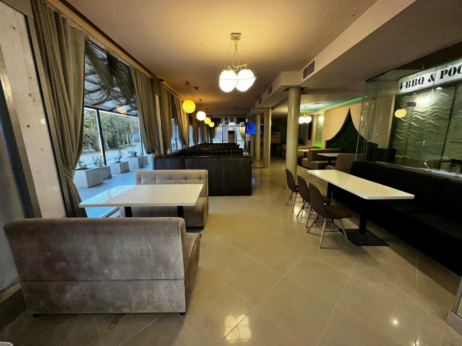 Danita Apartments & Diva Restaurant Bbq&Pool Bar Varna Exterior foto